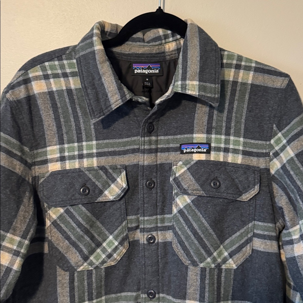Patagonia Men’s Insulated Organic Cotton Midweight Fjord Flannel Shirt - Picture 2 of 5